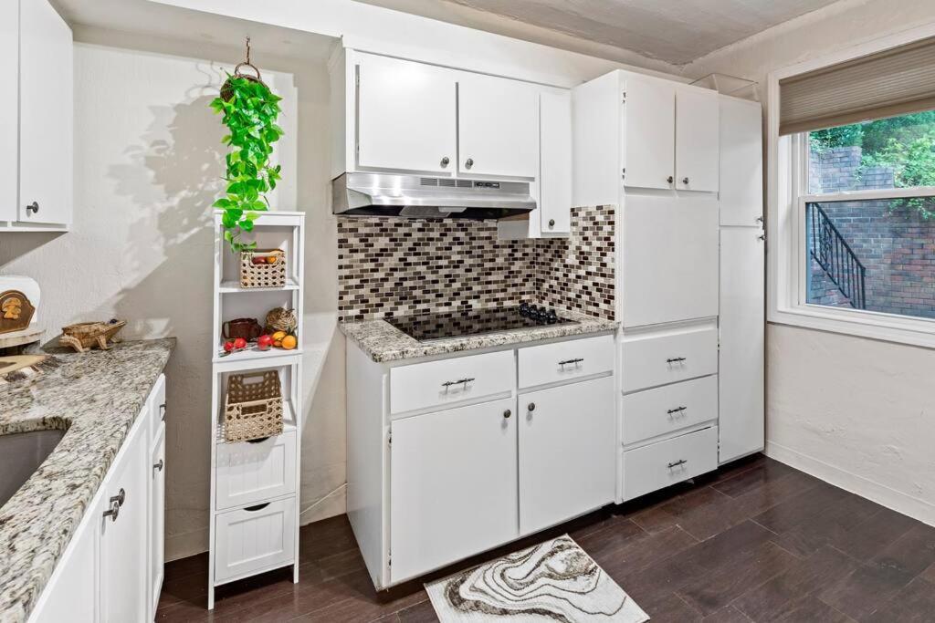 Cozy Buckhead Suite - Great Area, Free Easy Parking, Near Shops And Restaurants Atlanta Exterior foto